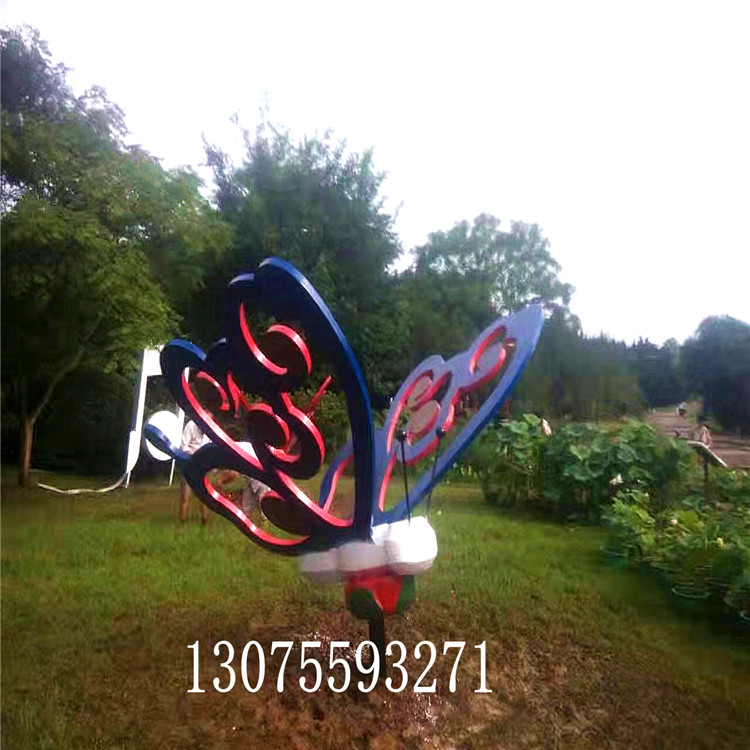 徐州玻璃鋼雕塑廠：制作時(shí)，一定要重視鑄銅雕塑的細(xì)節(jié)